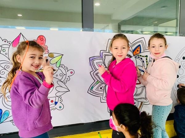 _פעילות הפעלה דף צביעה ענק הפסקה פעילה_בית ספר מנדלה ענקית לצביעה רעיון הפסקה פעילה